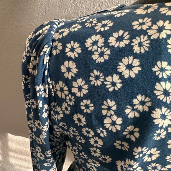 Reformation Blue Floral Nell Top – Size Small - Picture 6 of 9